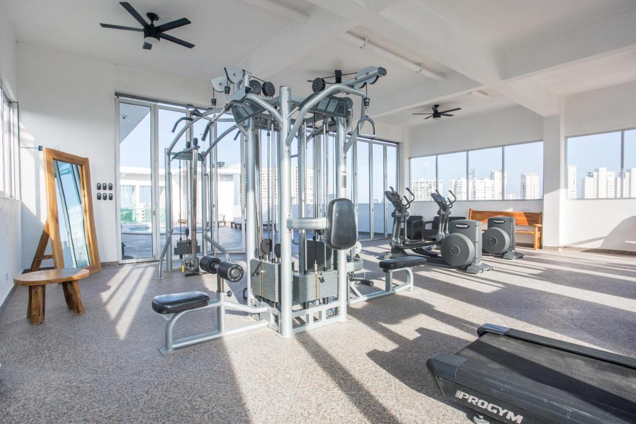 Capital O Cancun Ocean View, Cancún Zewnętrze zdjęcie The gym at the hotel